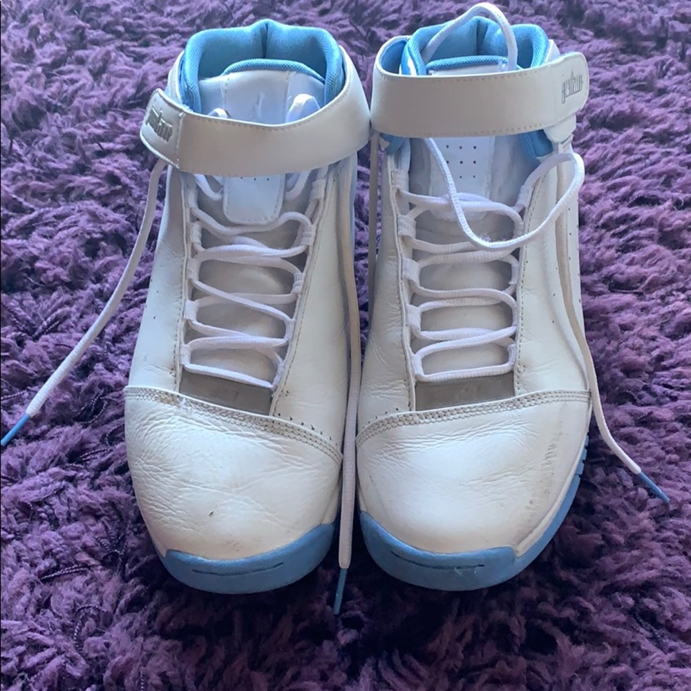 Men’s shoes